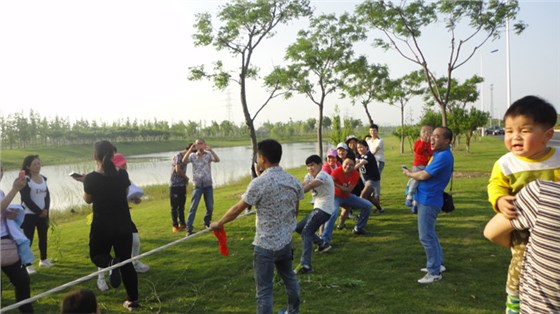 贝斯特拔河活动